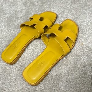 Hermes Oran sandals
